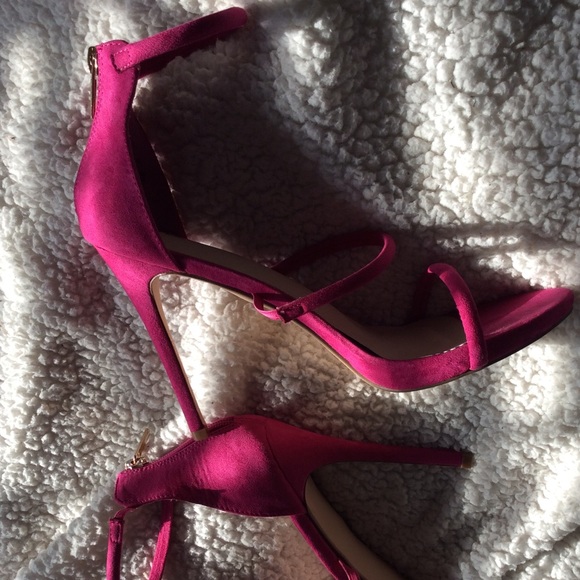 Fuchsia Pink Sandals Heels womens  size 9 - Picture 2 of 8